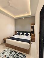 Hotel The Crystal