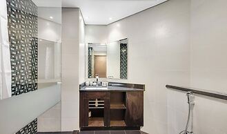 Cayan Escape Lavish 1BR with Sea View