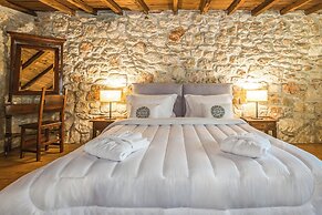 Petrino Eco Village