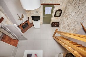 Petrino Eco Village