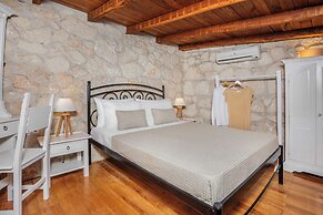 Petrino Eco Village