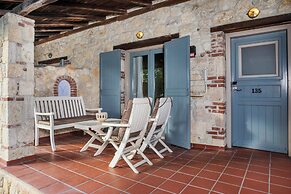 Petrino Eco Village
