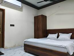 Krishna Residency By Vrindavan Stays