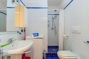 GuestHost -Sunny Dorsoduro Apartment