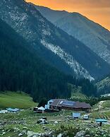 Arashan Hotel