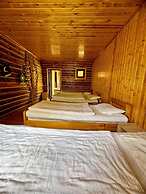 Arashan Hotel