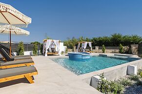 Oasis Luxury Residences
