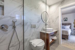 Oasis Luxury Residences