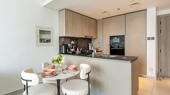 Manzil - 1BR Apartment in JVC with Pool