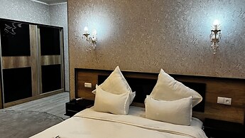 Diyor Hotel Margilon