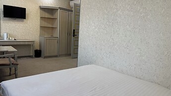 Diyor Hotel Margilon