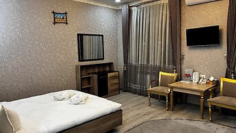 Diyor Hotel Margilon