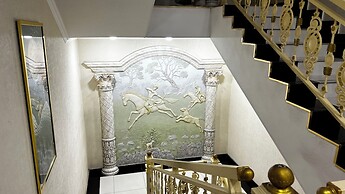 Diyor Hotel Margilon