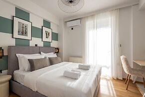 Acropolis Sky Retreat Jacuzzi 3BR Maisonette