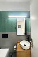 Acropolis Sky Retreat Jacuzzi 3BR Maisonette