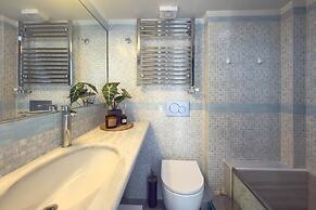 Acropolis Sky Retreat Jacuzzi 3BR Maisonette