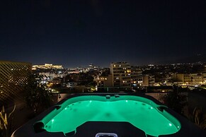 Acropolis Sky Retreat Jacuzzi 3BR Maisonette