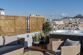Acropolis Sky Retreat Jacuzzi 3BR Maisonette