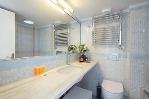 Acropolis Sky Retreat Jacuzzi 3BR Maisonette