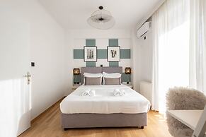 Acropolis Sky Retreat Jacuzzi 3BR Maisonette