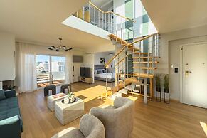 Acropolis Sky Retreat Jacuzzi 3BR Maisonette