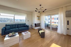 Acropolis Sky Retreat Jacuzzi 3BR Maisonette