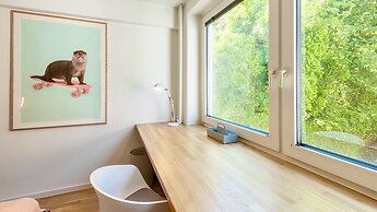 STACEY Alster