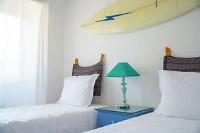 Moby Dick Lodge Colares