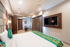 Treebo Premium Nova Candolim with Pool and spa