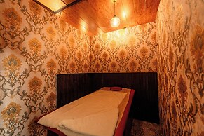 Treebo Premium Nova Candolim with Pool and spa