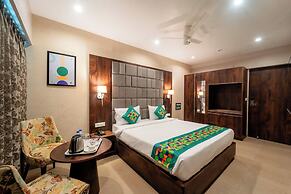 Treebo Premium Nova Candolim with Pool and spa