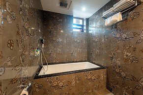 Treebo Premium Nova Candolim with Pool and spa