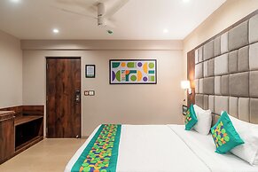 Treebo Premium Nova Candolim with Pool and spa