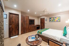 Treebo Premium Nova Candolim with Pool and spa