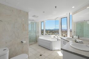 Elysian Blue 3BR Burleigh Heads Escape