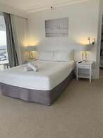 Elysian Blue 3BR Burleigh Heads Escape