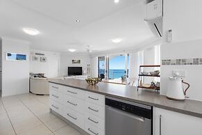 Elysian Blue 3BR Burleigh Heads Escape