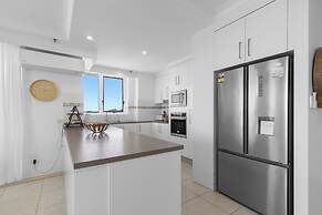 Elysian Blue 3BR Burleigh Heads Escape