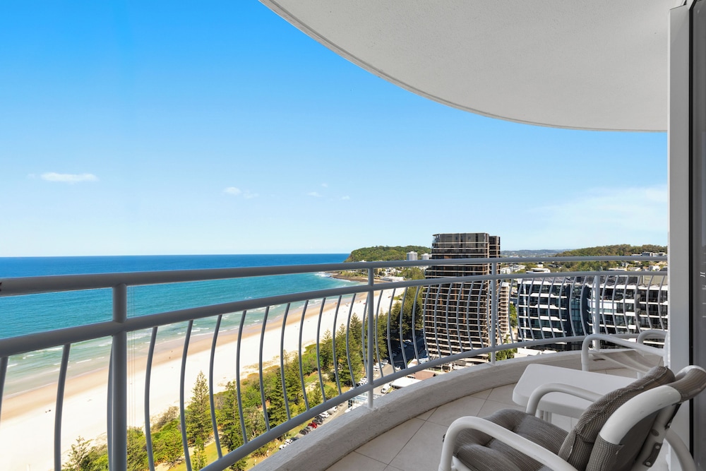 Elysian Blue 3BR Burleigh Heads Escape
