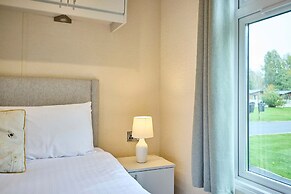 Host Stay Nightingale Lodge