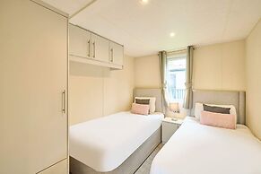 Host Stay Nightingale Lodge