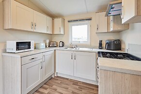 Host Stay Deer View Lodge