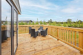 Host Stay Deer View Lodge