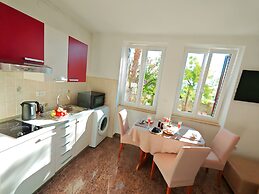 One Bedroom Apartment