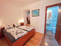 One Bedroom Apartment
