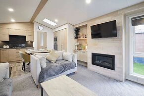 Host Stay Hideaway Retreat