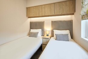 Host Stay Hideaway Retreat