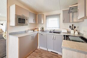 Host Stay Pine Lodge