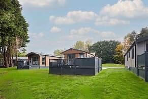 Host Stay Pine Lodge