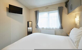 Host Stay Pine Lodge